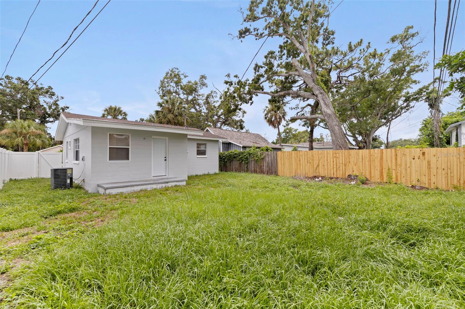 Image 22 of 25 For 2311 16th Avenue S