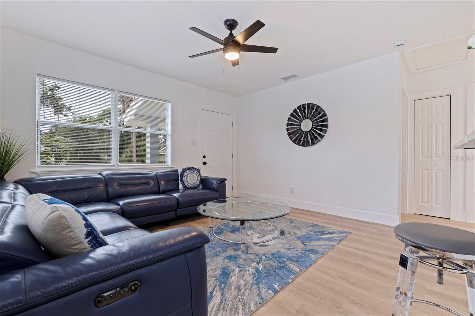 Image 7 of 25 For 2311 16th Avenue S