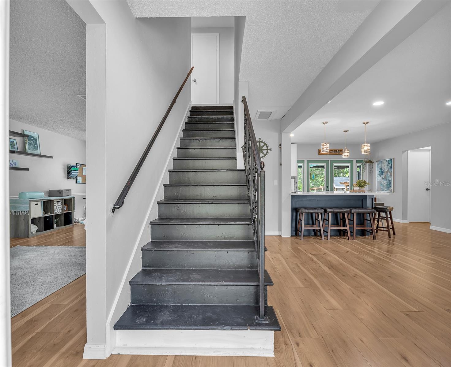 Image 14 of 31 For 3731 Southview Drive
