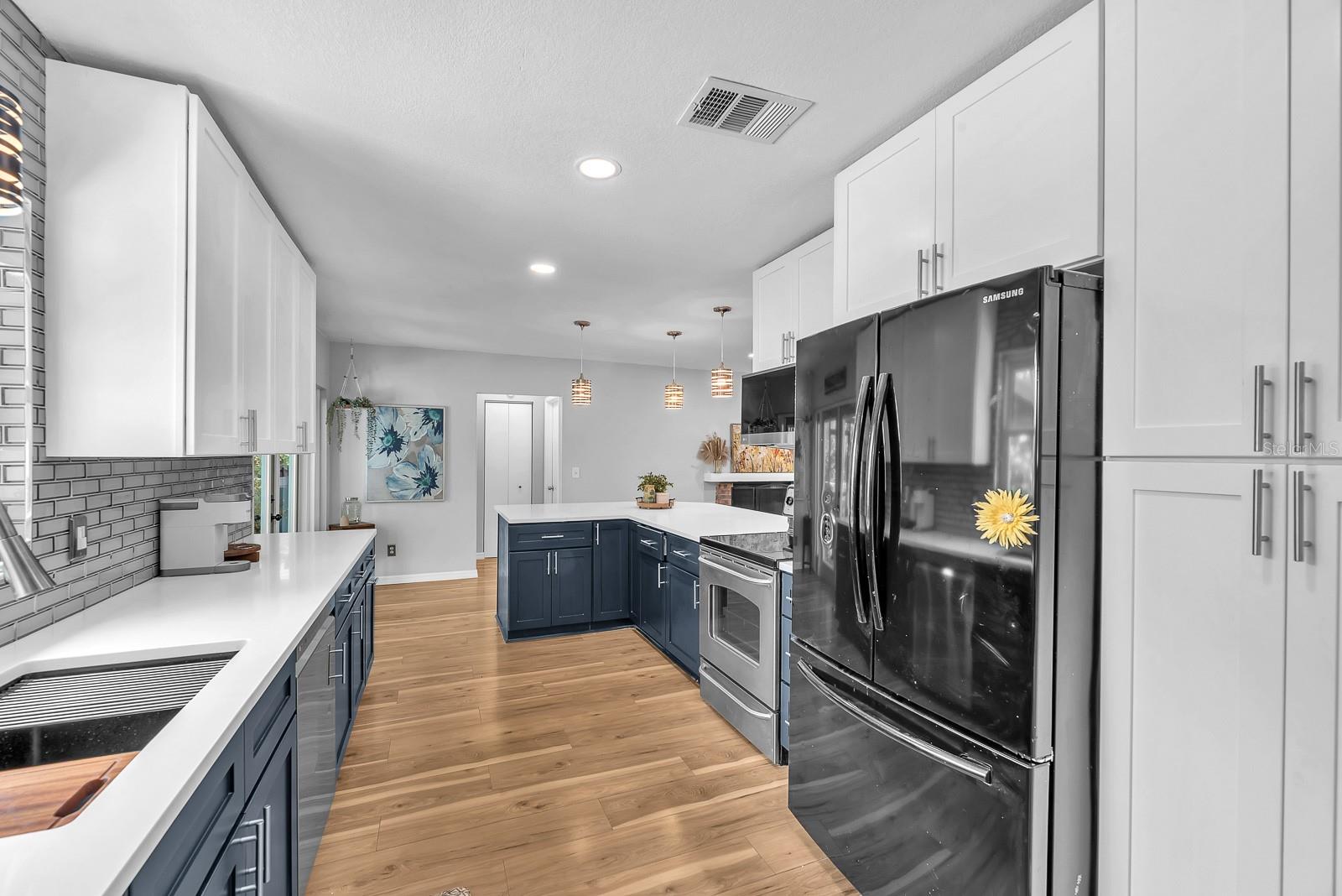 Image 6 of 31 For 3731 Southview Drive
