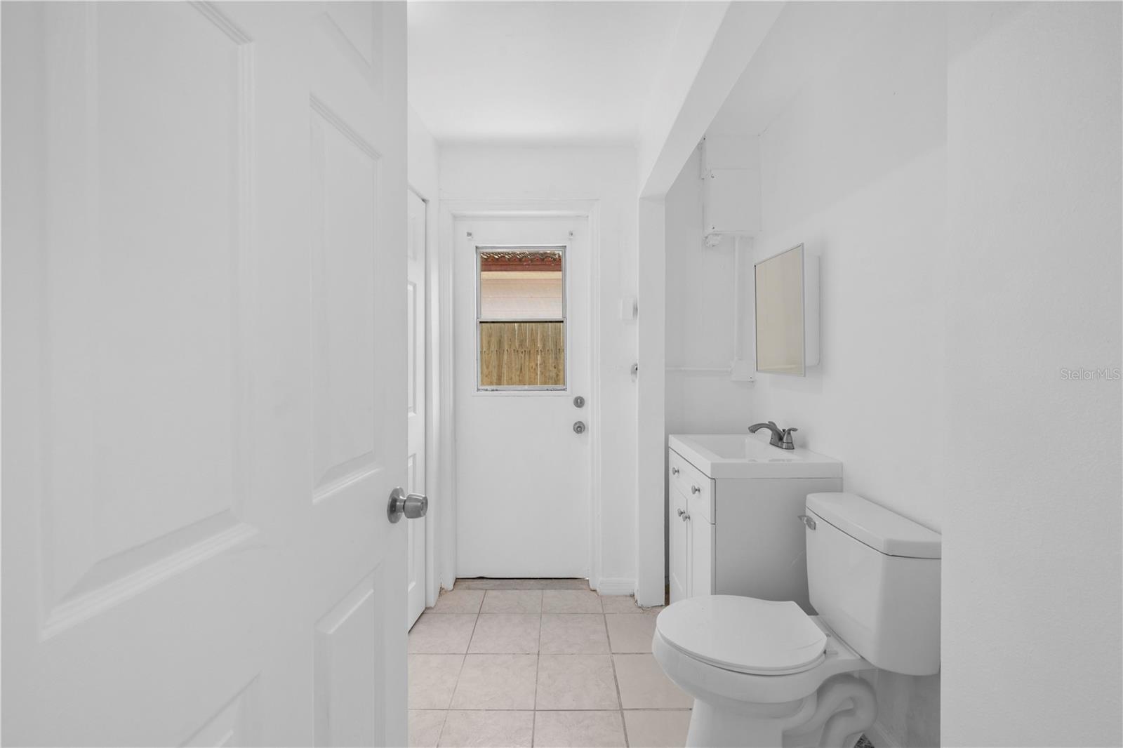 Listing photo id 14 for 4923 Avery Road