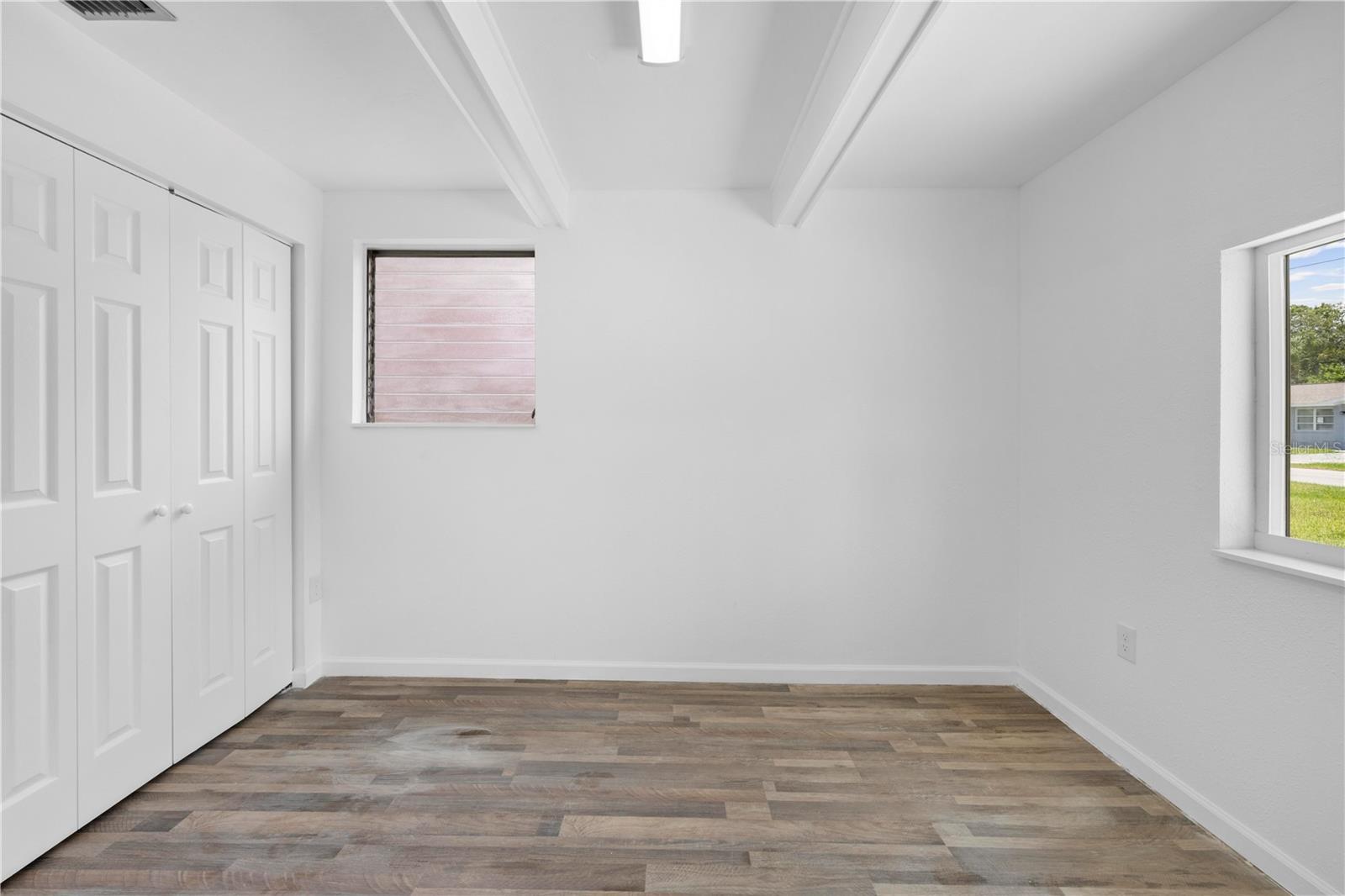 Listing photo id 19 for 4923 Avery Road