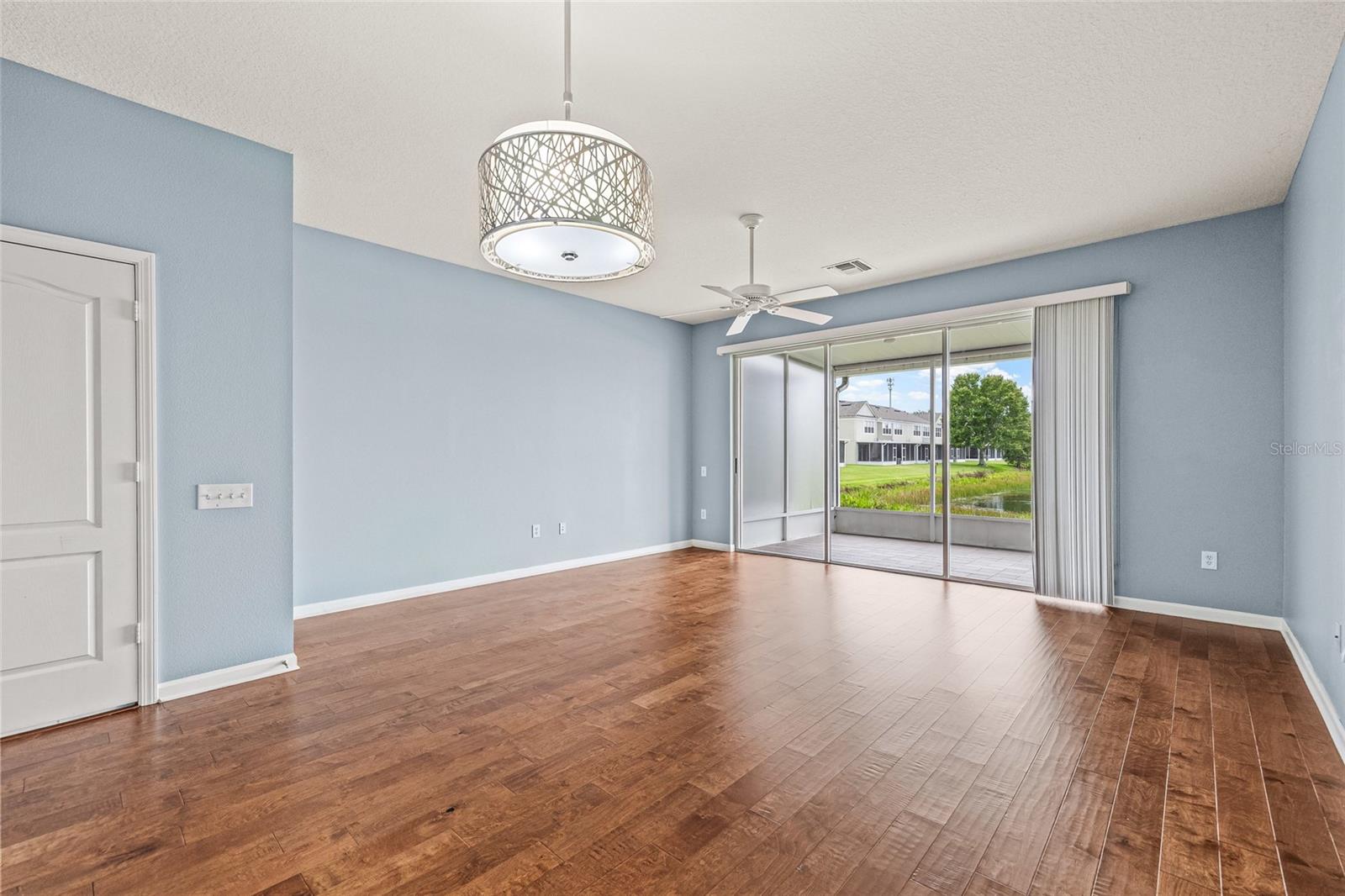 Image 12 of 64 For 4879 Pond Ridge Drive