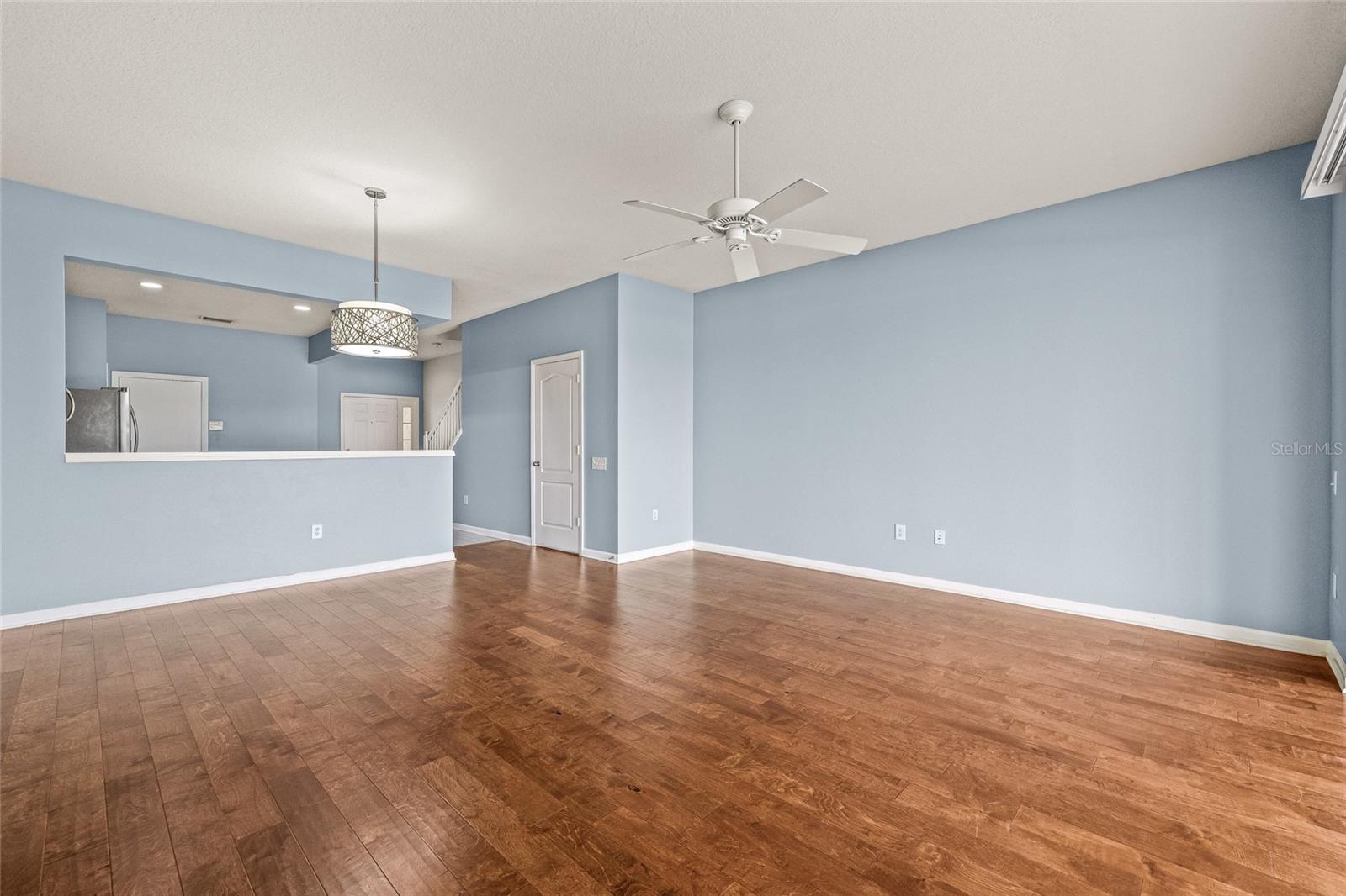 Image 16 of 64 For 4879 Pond Ridge Drive