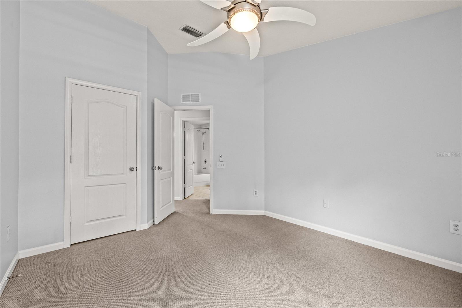 Image 28 of 64 For 4879 Pond Ridge Drive