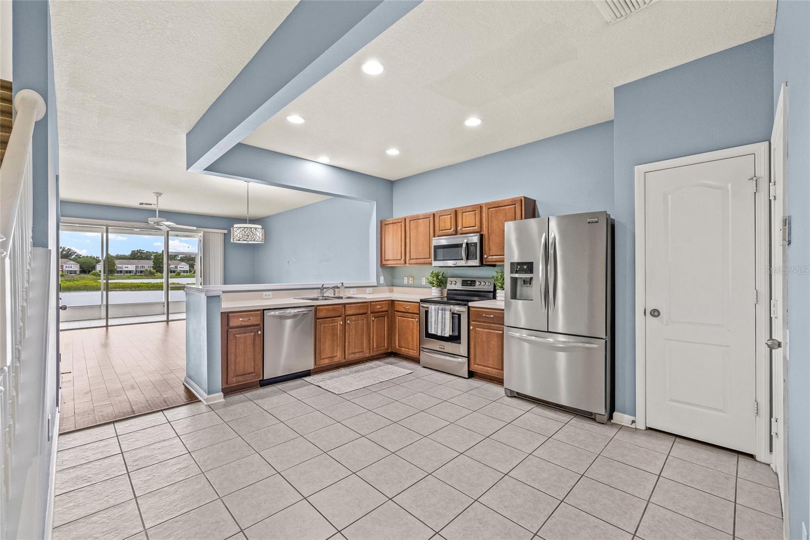Image 4 of 64 For 4879 Pond Ridge Drive