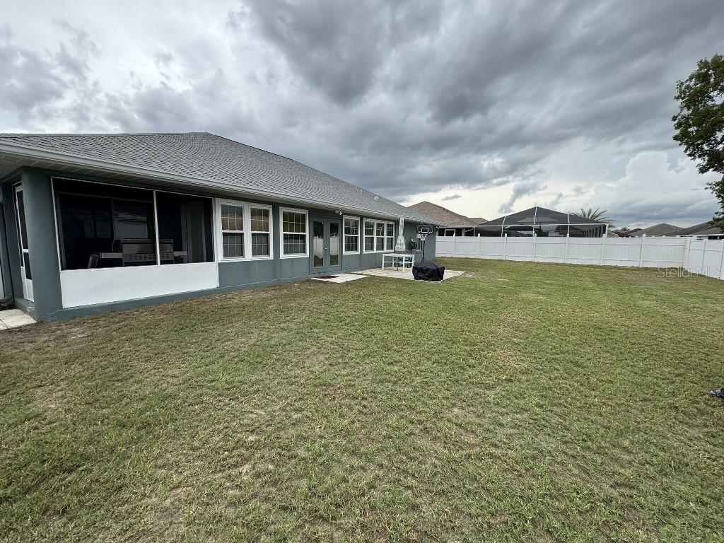 Image 3 of 24 For 10080 69th Terrace