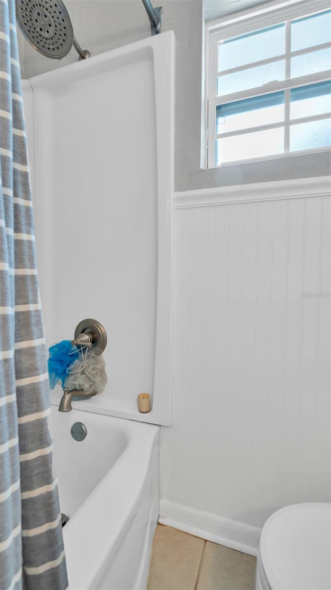 Image 12 of 19 For 1153 54th Avenue N