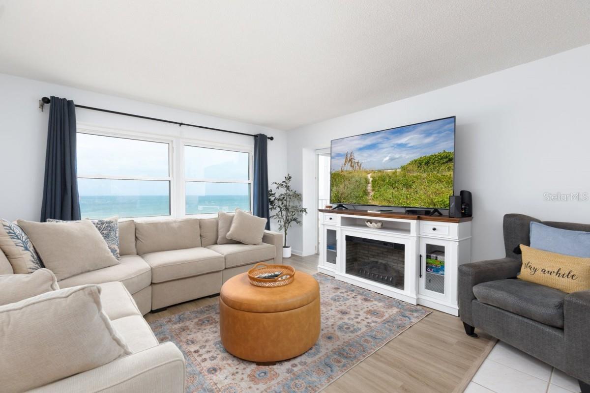 Image 3 of 38 For 11000 Gulf Boulevard 1002