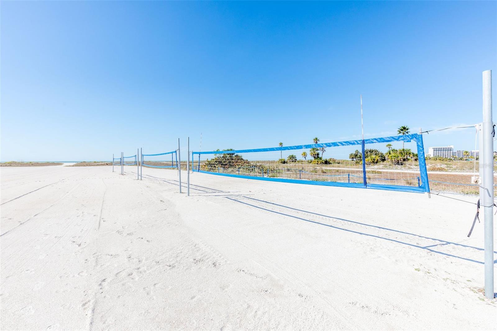 Image 35 of 38 For 11000 Gulf Boulevard 1002