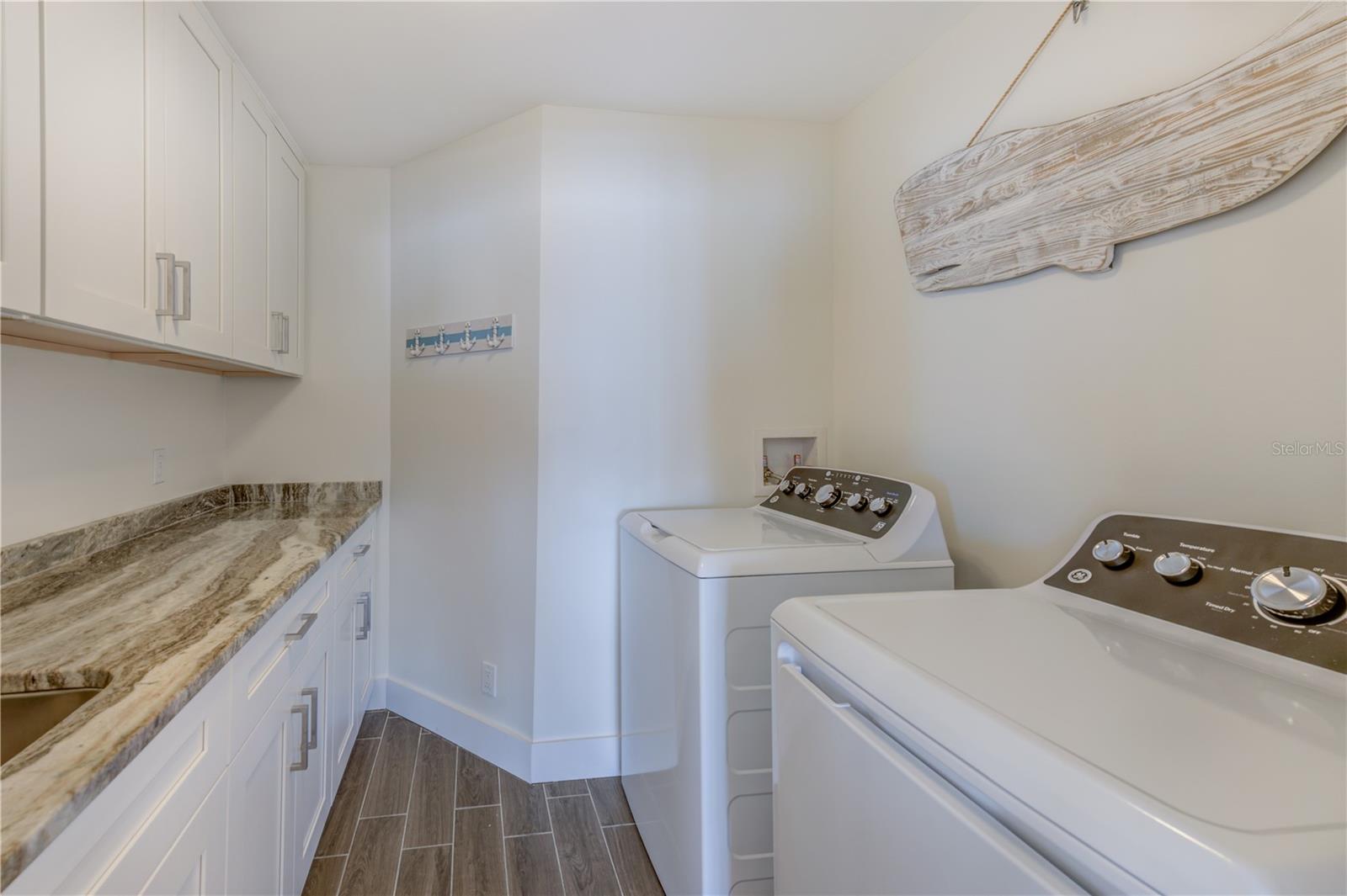 Image 27 of 49 For 980 Boca Ciega Isle Drive