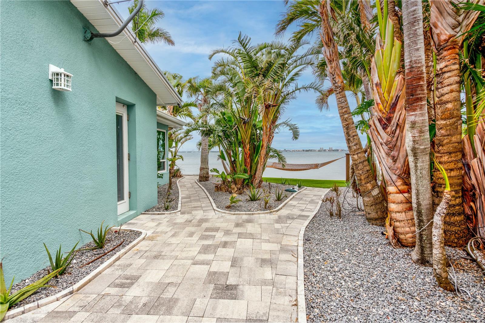Image 31 of 49 For 980 Boca Ciega Isle Drive