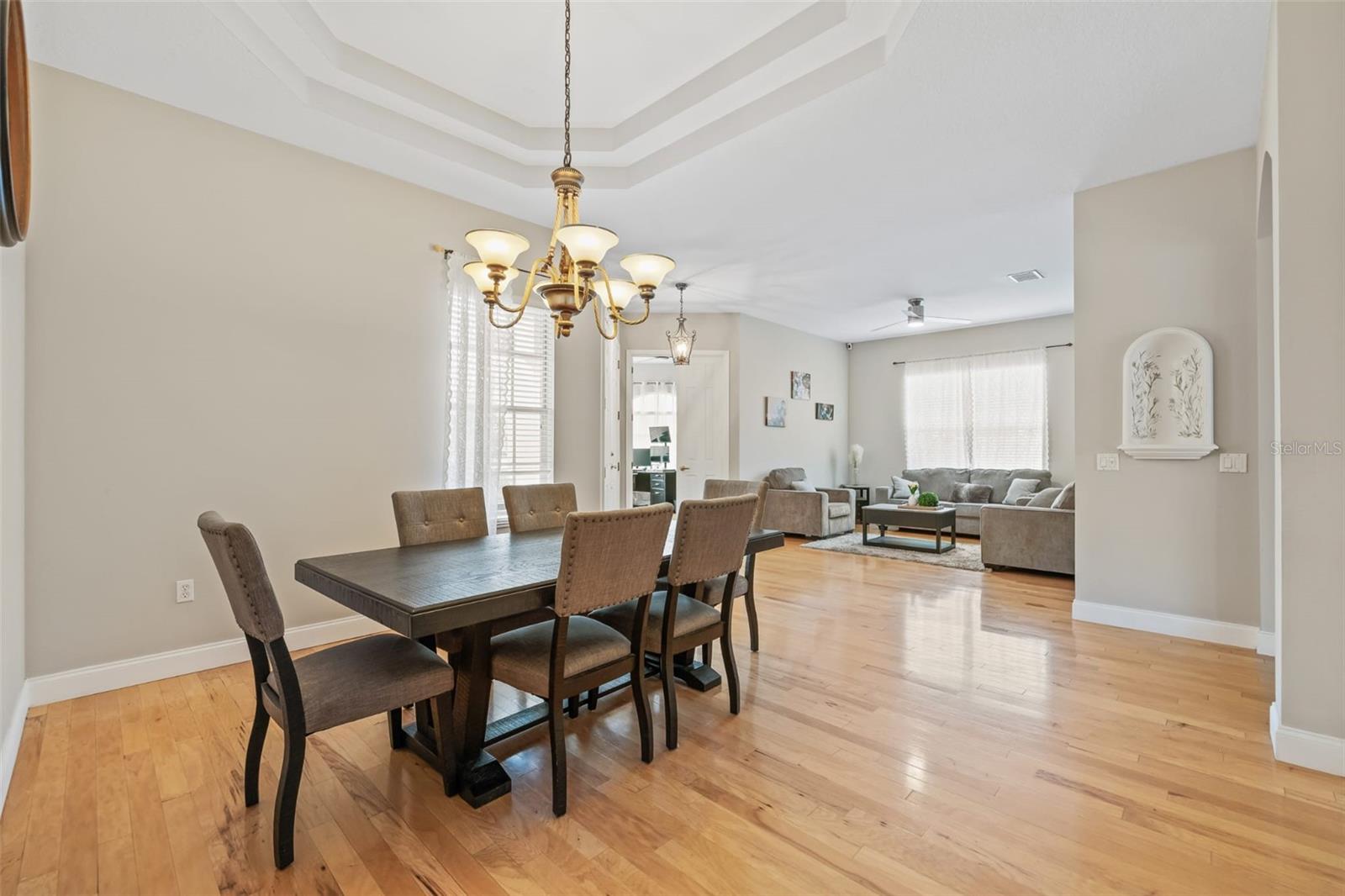 Listing photo id 14 for 22623 Cliffside Way