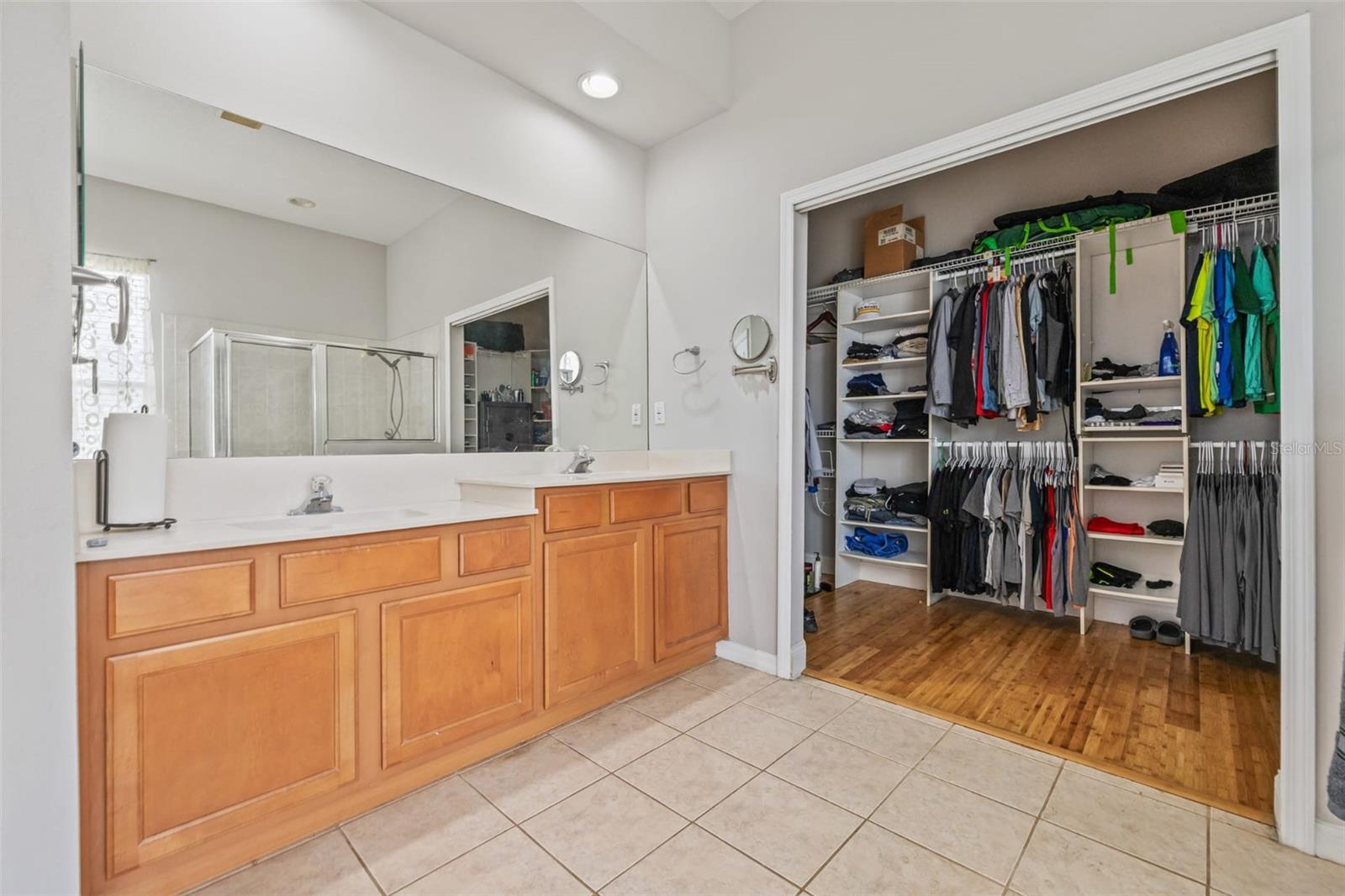 Listing photo id 31 for 22623 Cliffside Way