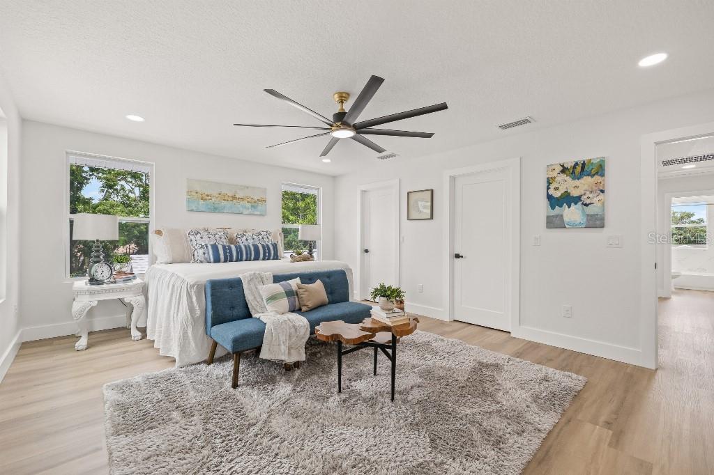 Image 24 of 45 For 1661 29th Avenue N