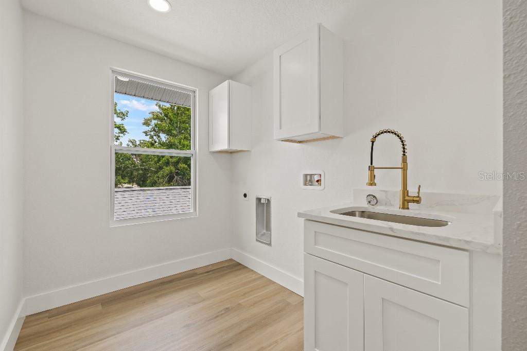 Image 39 of 45 For 1661 29th Avenue N