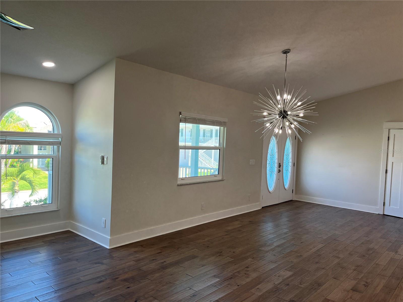 Image 2 of 54 For 803 3rd Avenue S