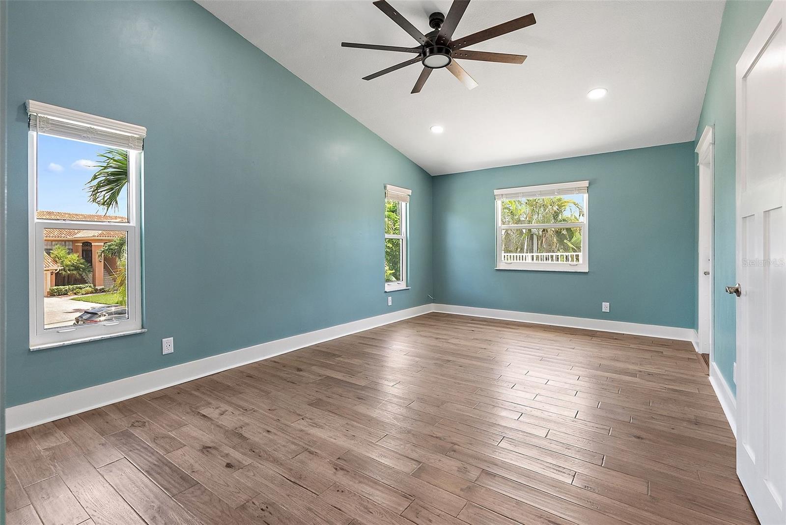 Image 20 of 54 For 803 3rd Avenue S
