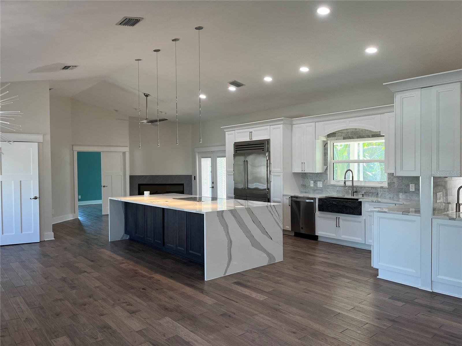 Image 3 of 54 For 803 3rd Avenue S