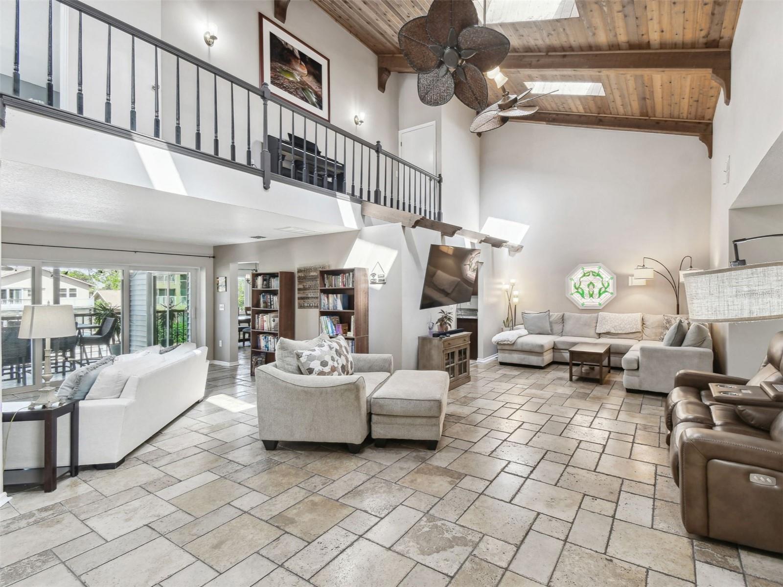 Image 10 of 98 For 6241 Bayside Drive