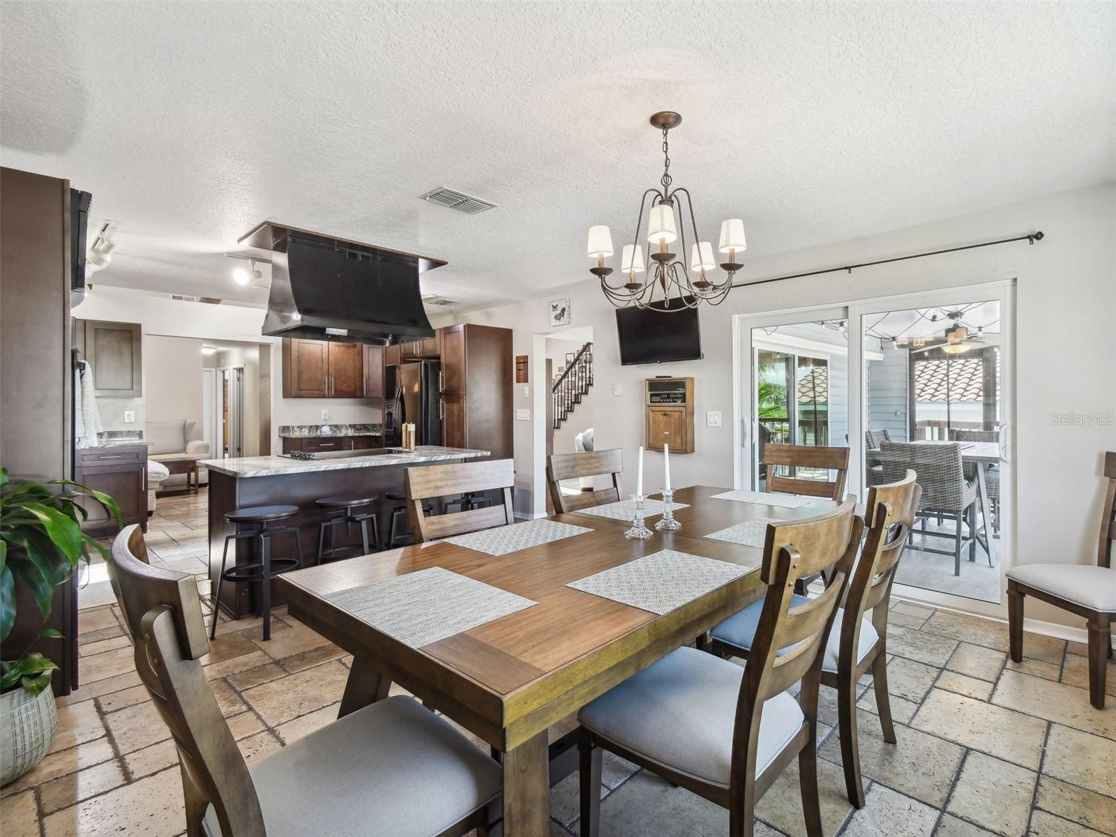 Image 19 of 98 For 6241 Bayside Drive