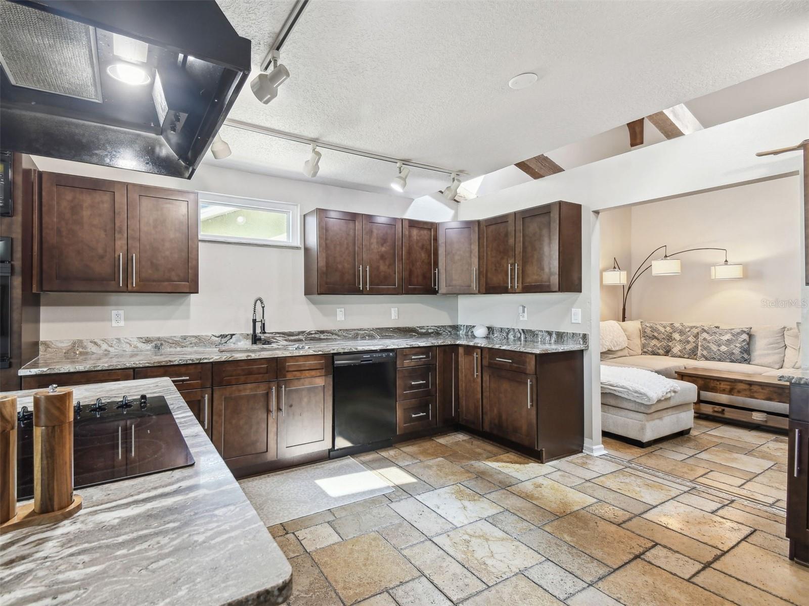 Image 21 of 98 For 6241 Bayside Drive