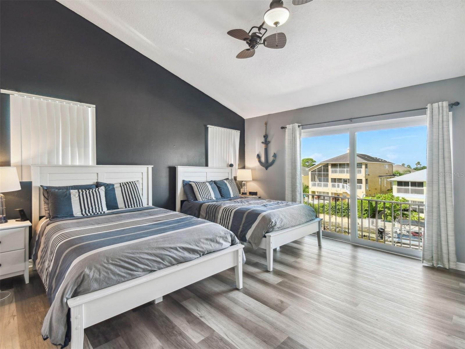 Image 34 of 98 For 6241 Bayside Drive