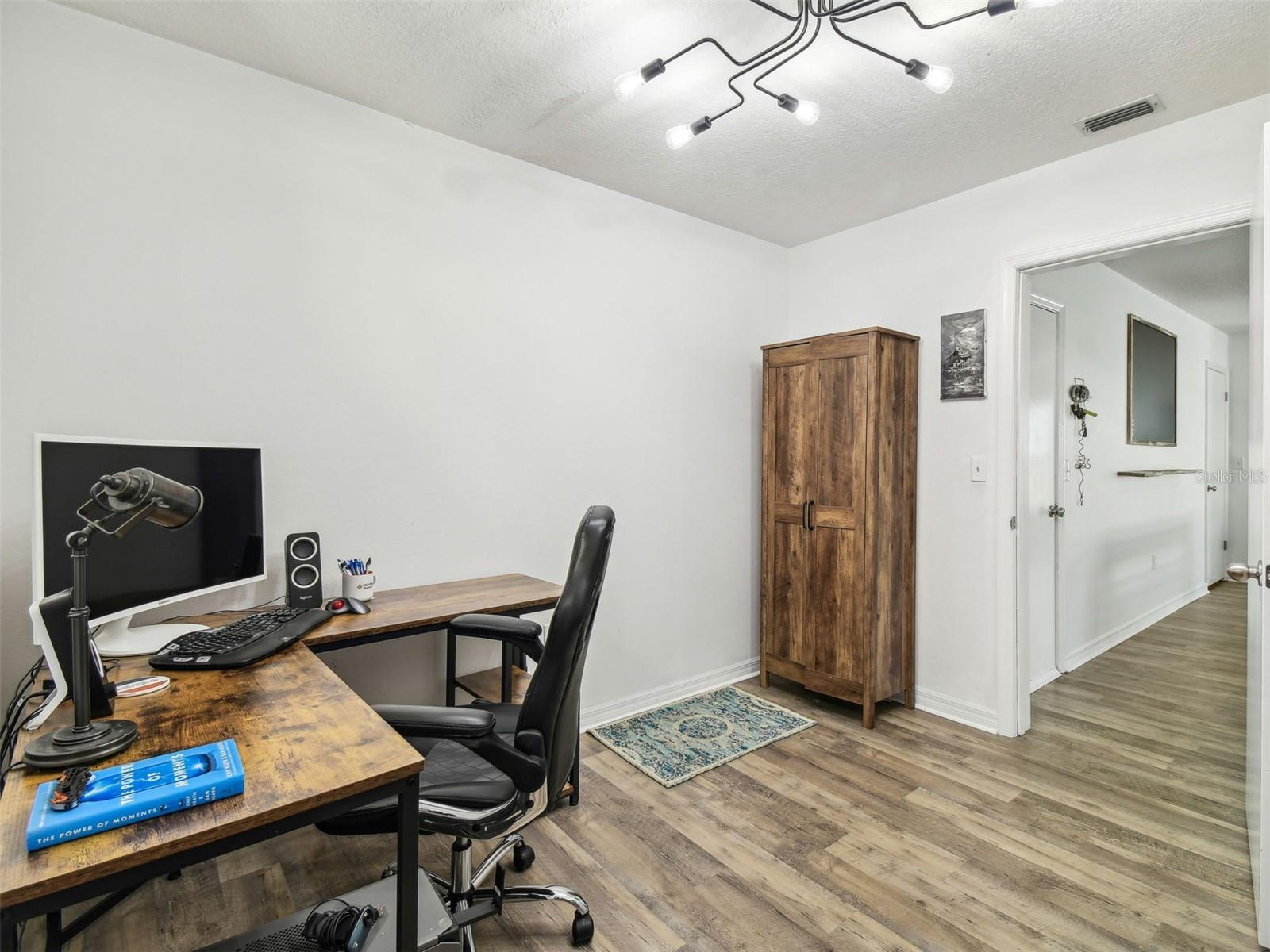 Image 45 of 98 For 6241 Bayside Drive