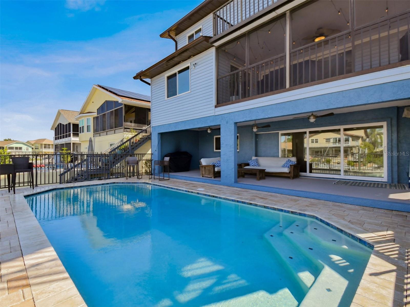 Image 5 of 98 For 6241 Bayside Drive