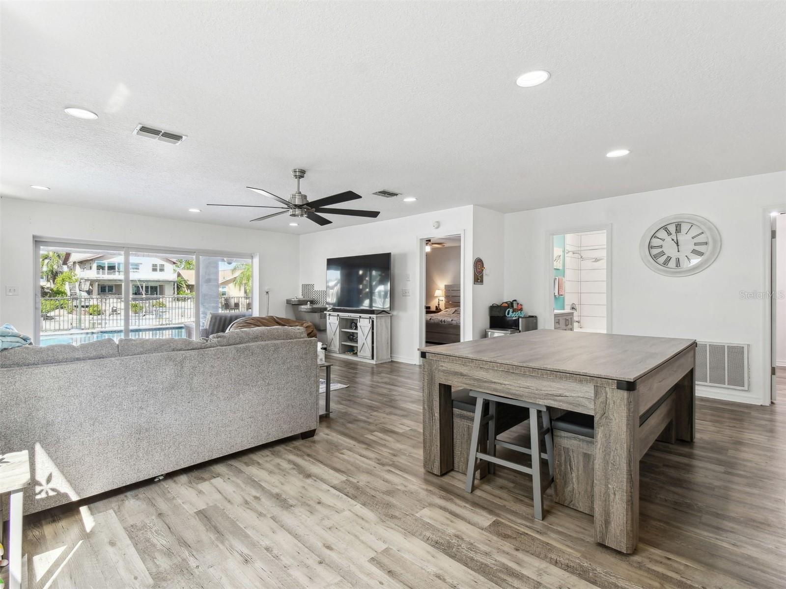 Image 52 of 98 For 6241 Bayside Drive