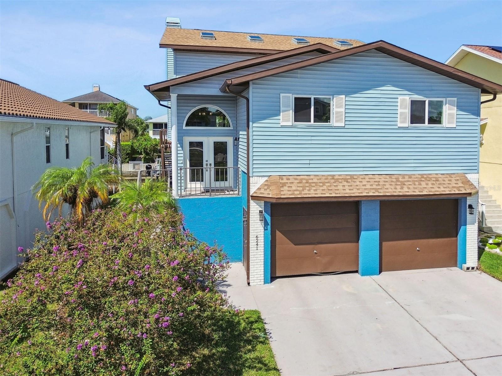 Image 82 of 98 For 6241 Bayside Drive