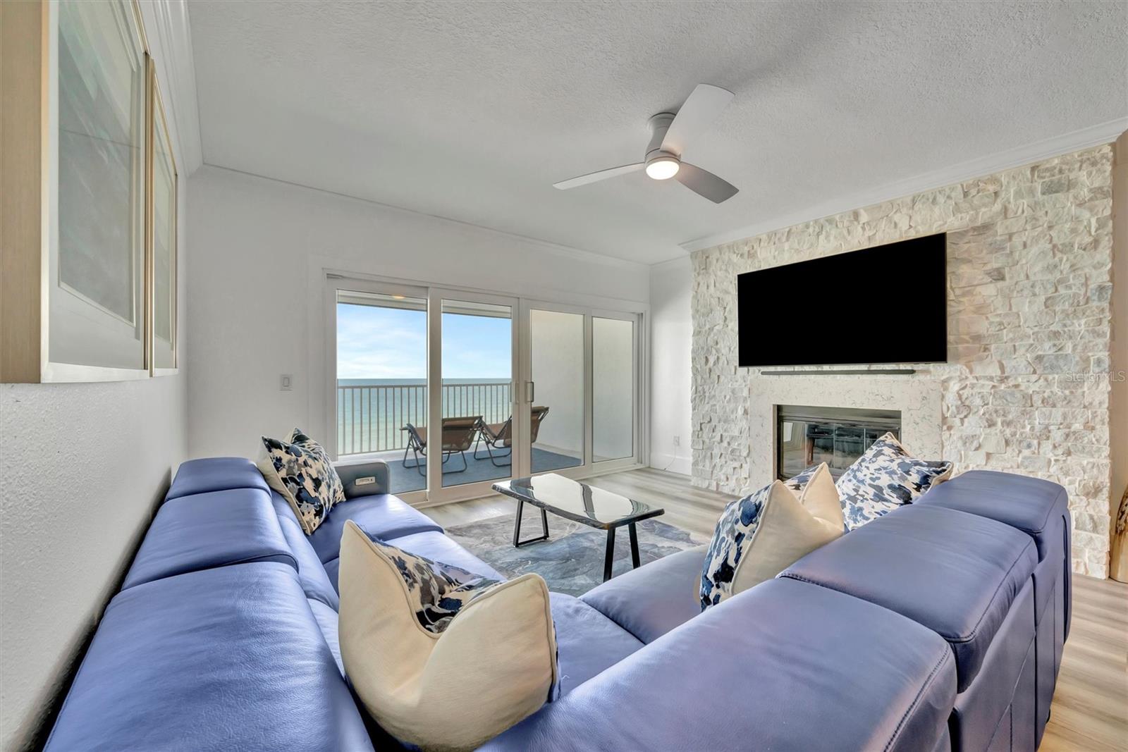 Image 26 of 74 For 1586 Gulf Boulevard 2401