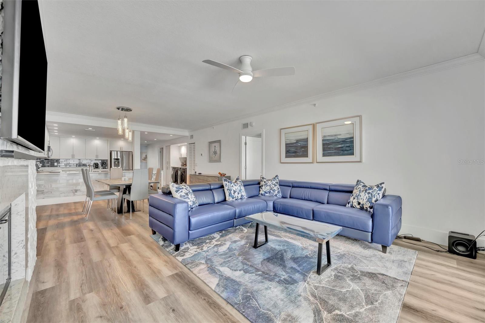 Image 28 of 74 For 1586 Gulf Boulevard 2401