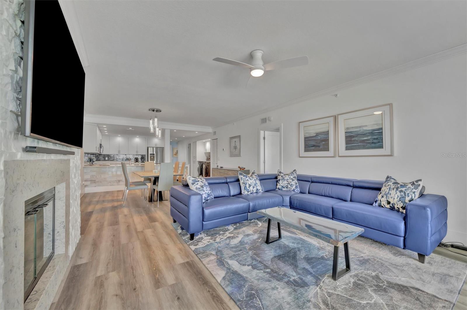 Image 30 of 74 For 1586 Gulf Boulevard 2401