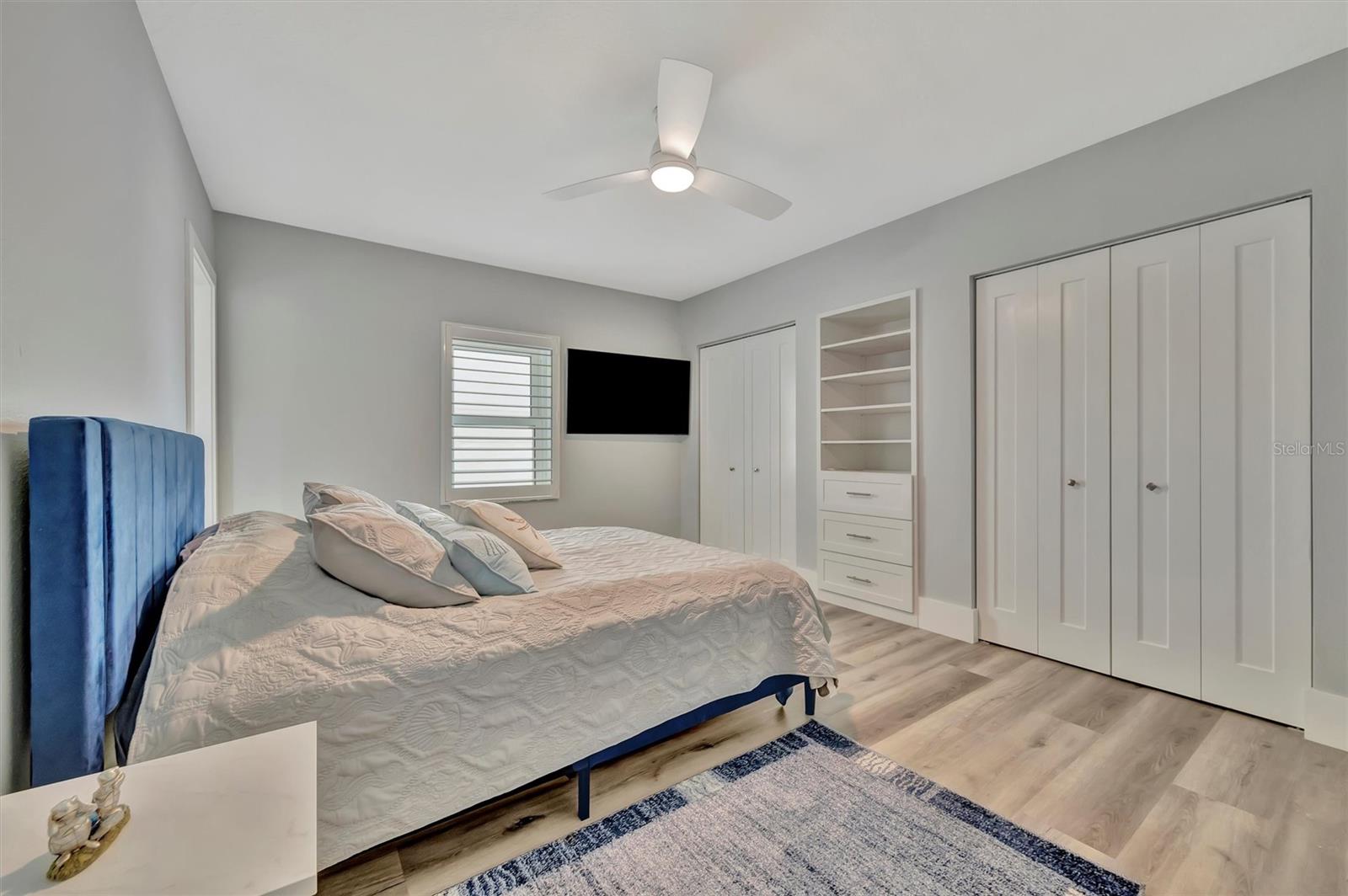 Image 52 of 74 For 1586 Gulf Boulevard 2401