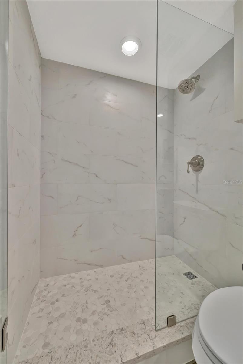 Image 62 of 74 For 1586 Gulf Boulevard 2401