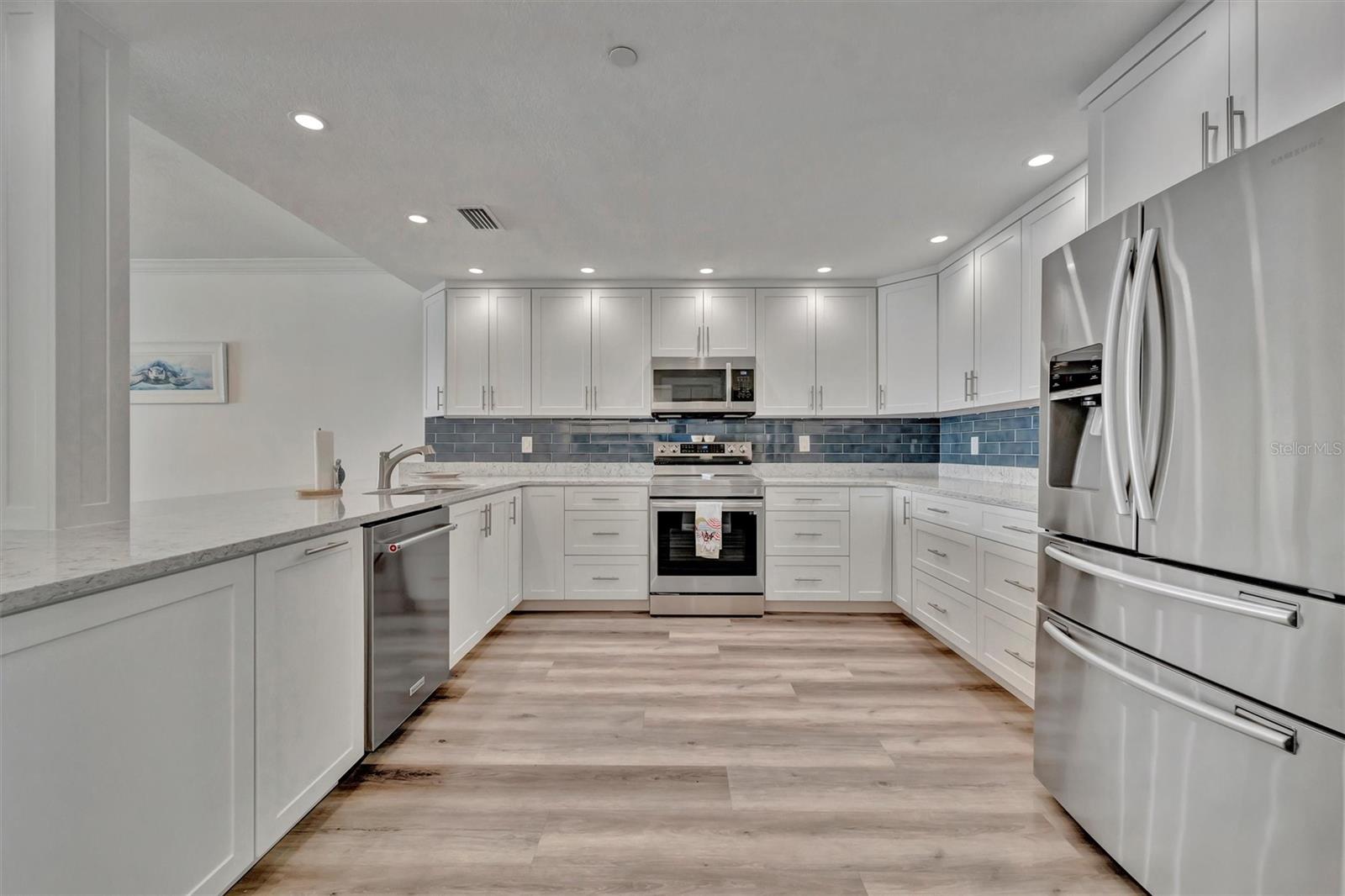 Image 7 of 74 For 1586 Gulf Boulevard 2401