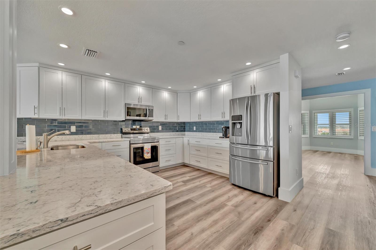 Image 8 of 74 For 1586 Gulf Boulevard 2401