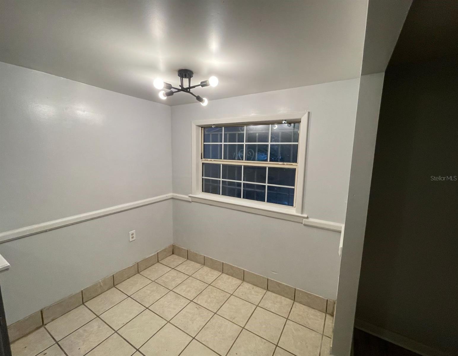 Image 5 of 11 For 1208 Brinkley Court