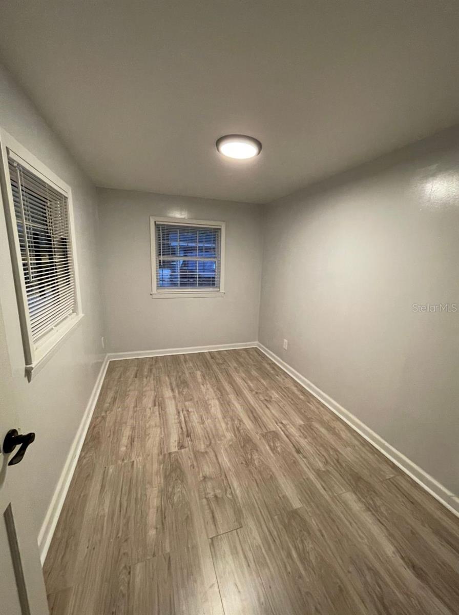 Image 7 of 11 For 1208 Brinkley Court