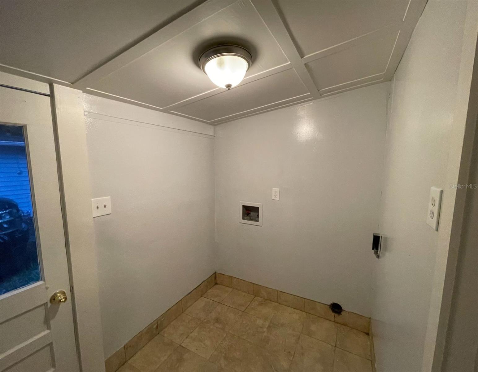 Image 9 of 11 For 1208 Brinkley Court
