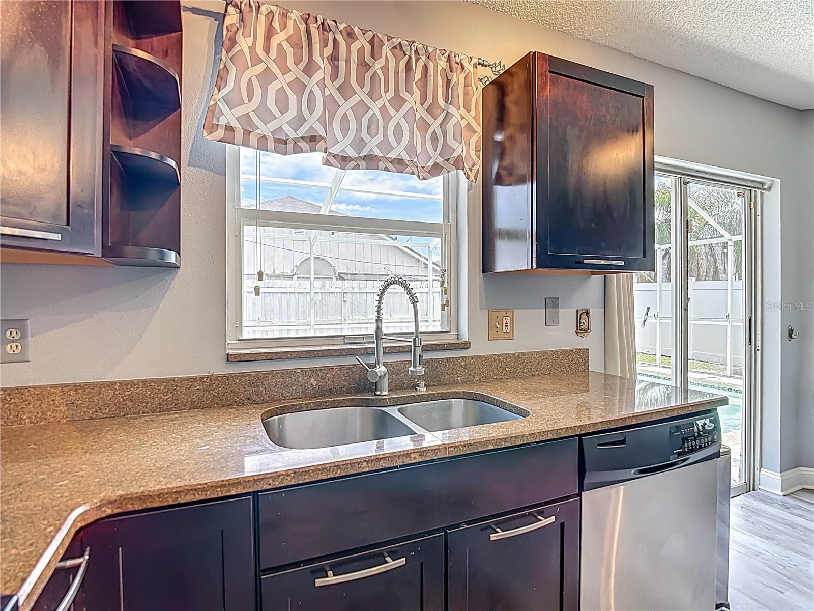 Image 24 of 61 For 9707 Kings Canyon Place