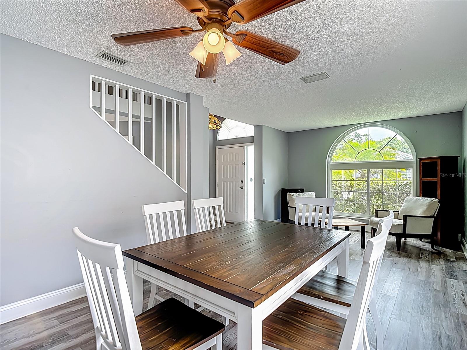 Image 26 of 61 For 9707 Kings Canyon Place