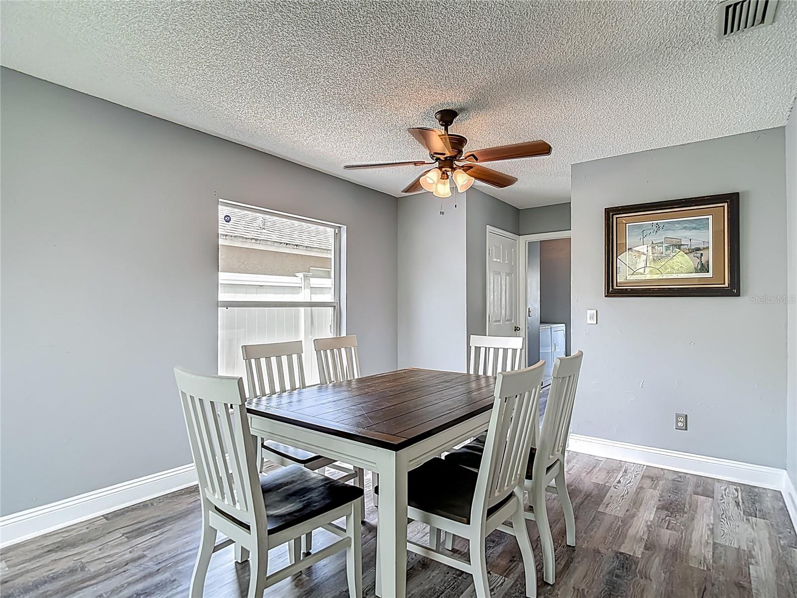 Image 27 of 61 For 9707 Kings Canyon Place