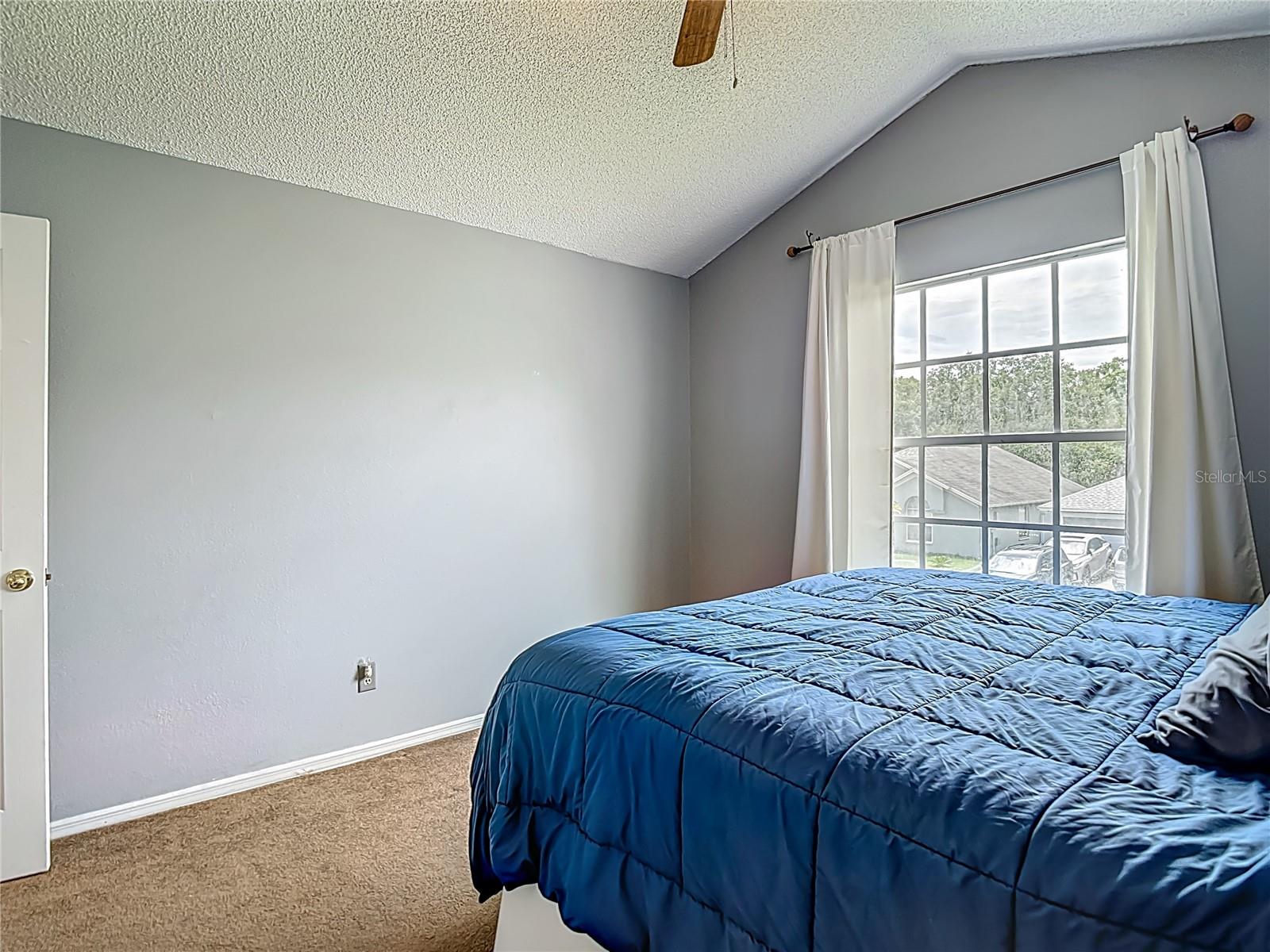 Image 50 of 61 For 9707 Kings Canyon Place