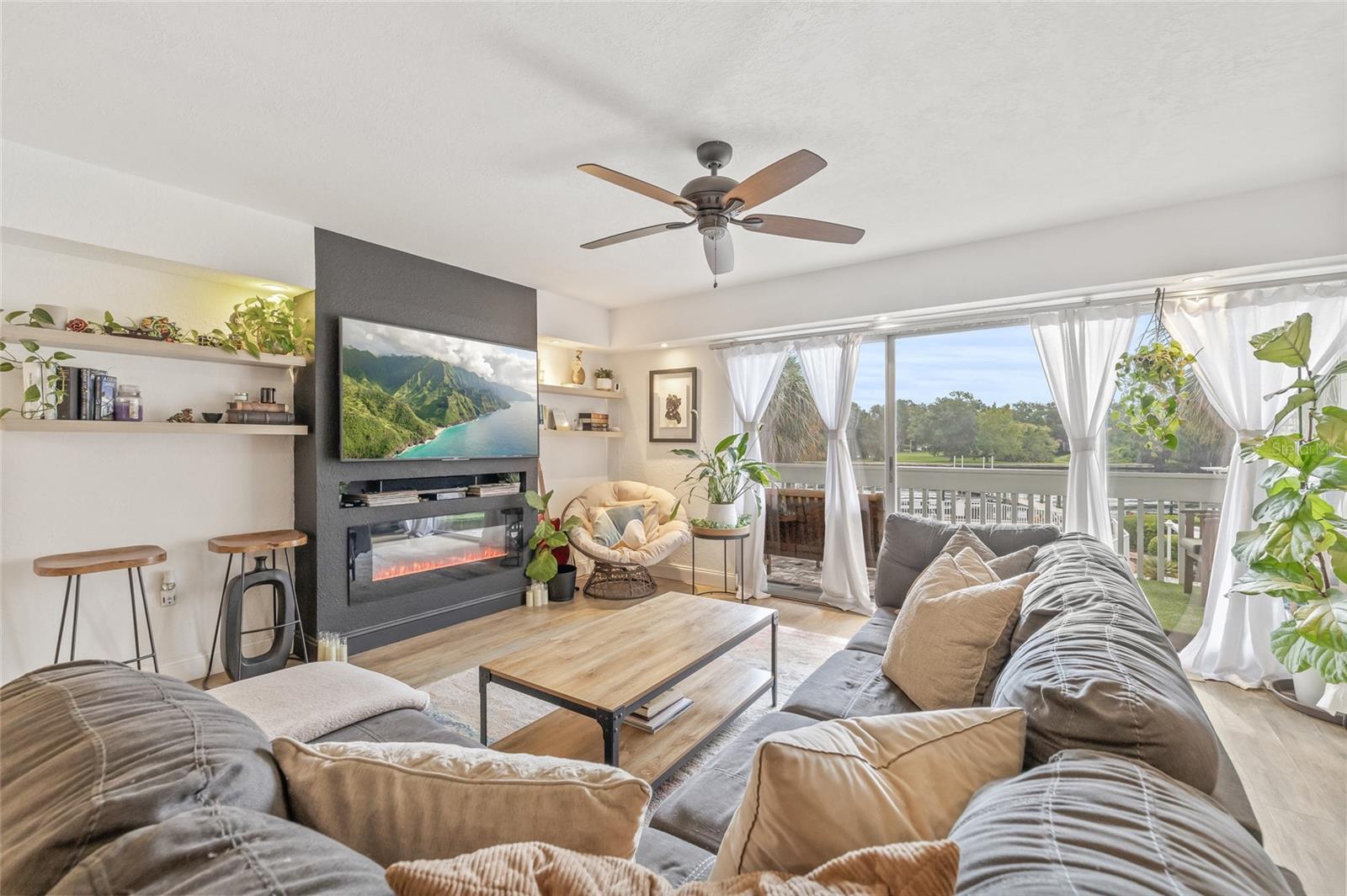 Image 11 of 36 For 2424 Tampa Bay Boulevard B211