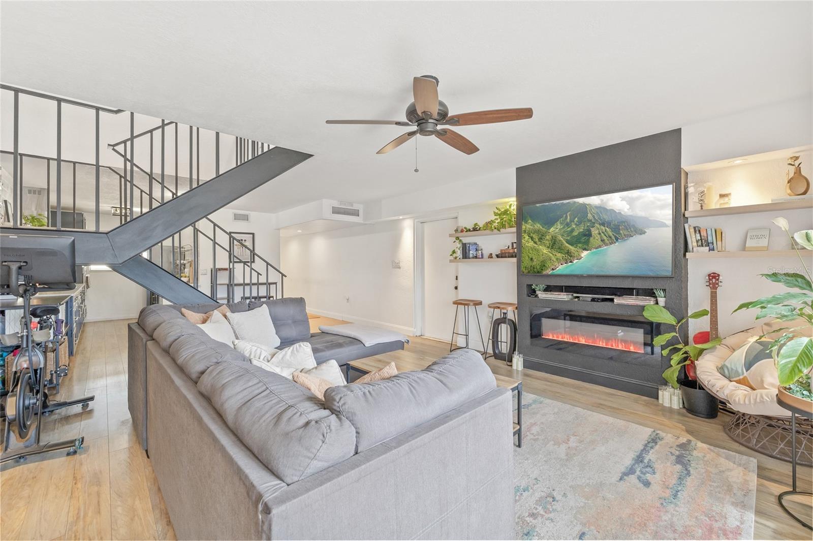 Image 12 of 36 For 2424 Tampa Bay Boulevard B211