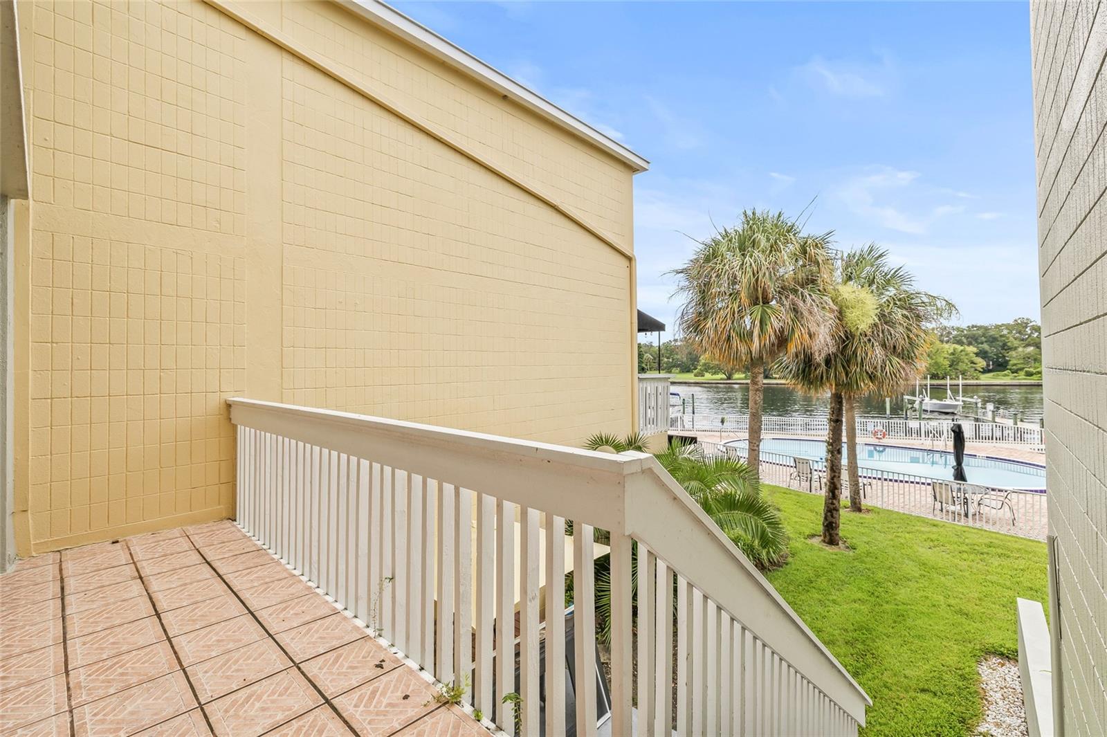 Image 27 of 36 For 2424 Tampa Bay Boulevard B211