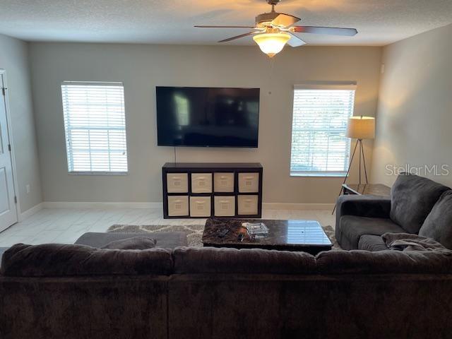Listing photo id 3 for 1509 Lemon Street