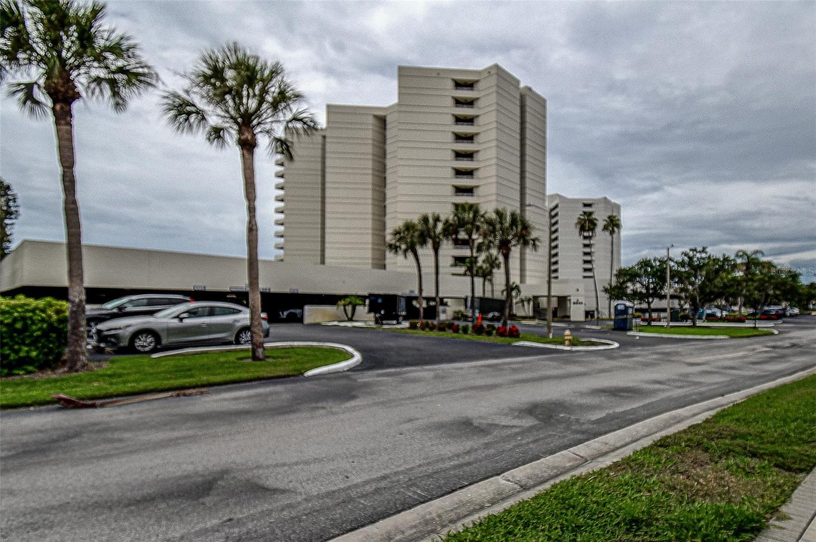 Details for 5940 Pelican Bay Plaza S 406, GULFPORT, FL 33707